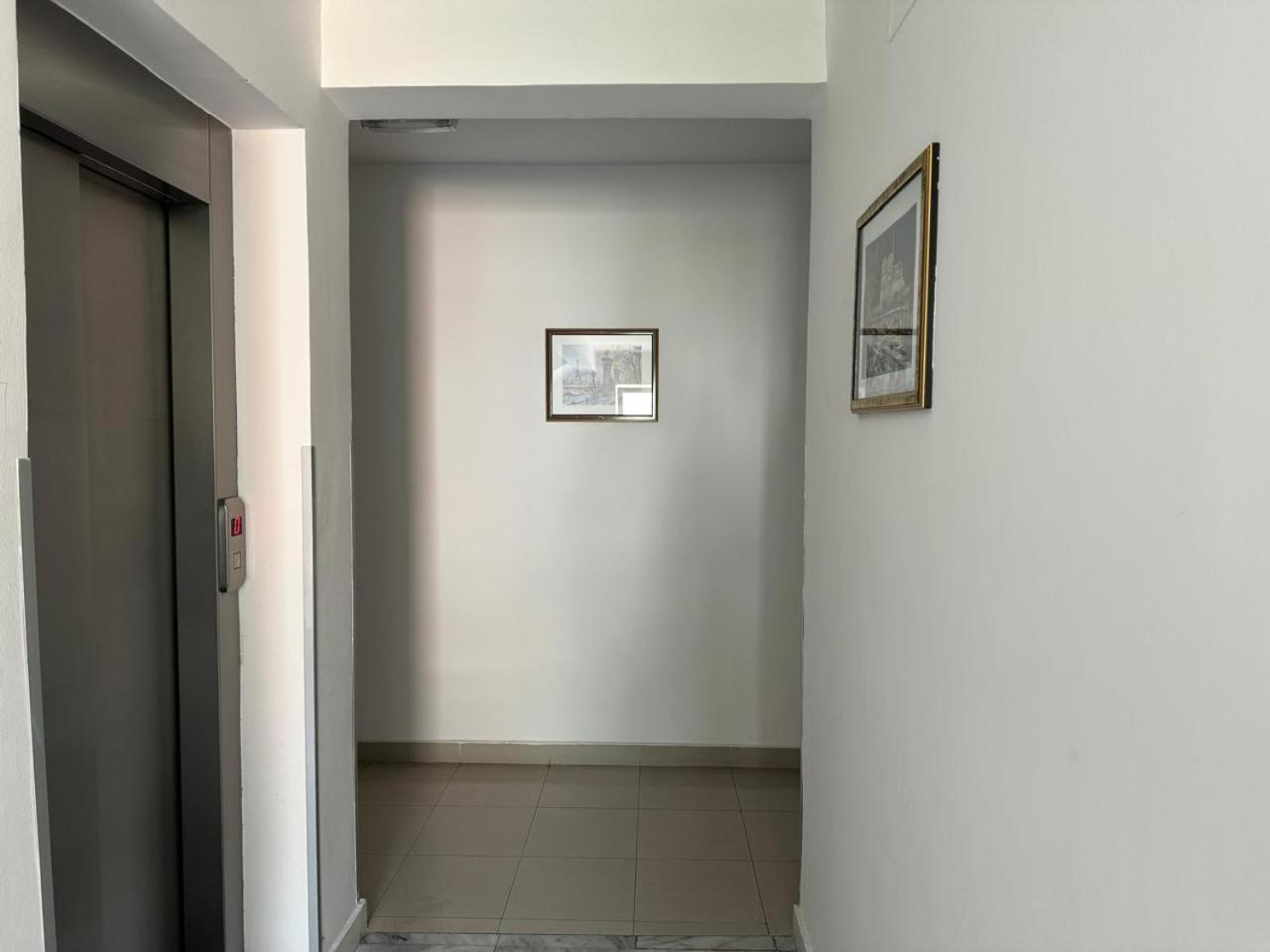 Apartments Montreal ブドヴァ 部屋 写真